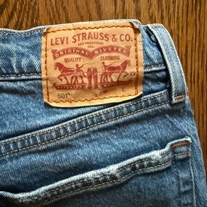 Levi’s 501 size 28